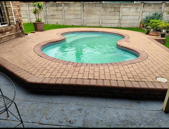 3 BEDROOM HOUSE FOR SALE IN DASPOORT ESTATE